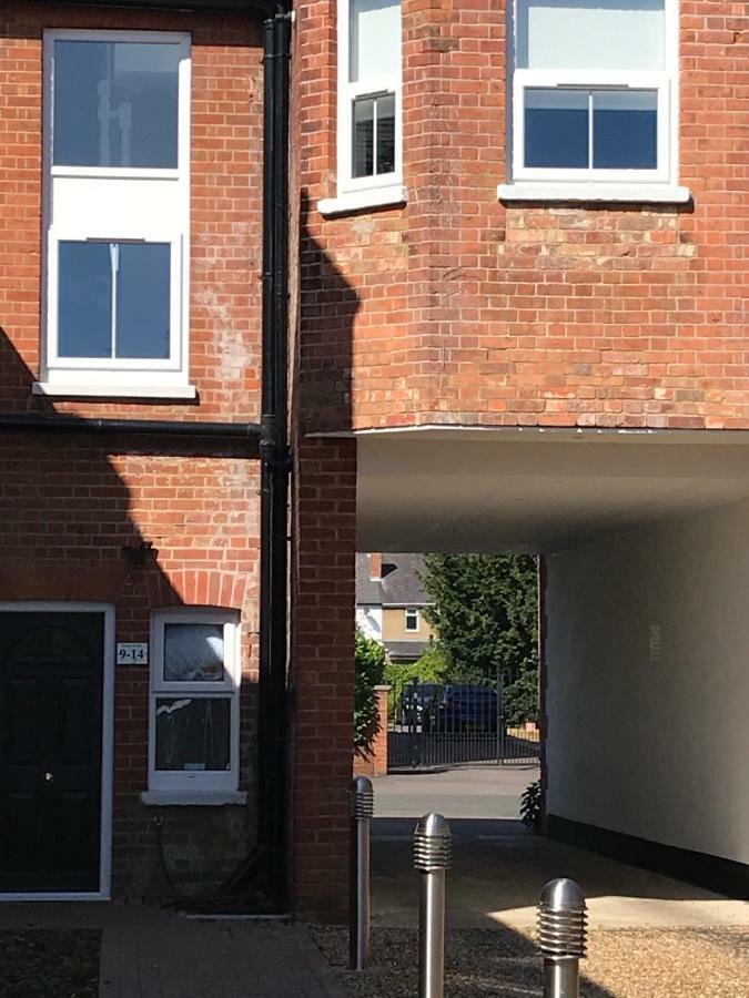 Berkshire Serviced Apartment Helena 12 Reading Exterior photo